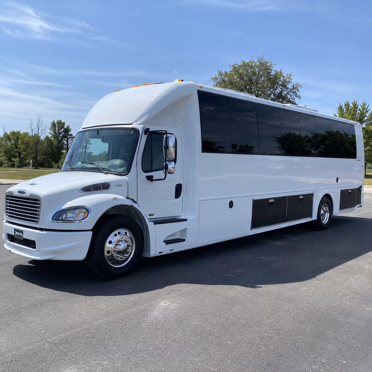 portsmouth 40 passenger party bus