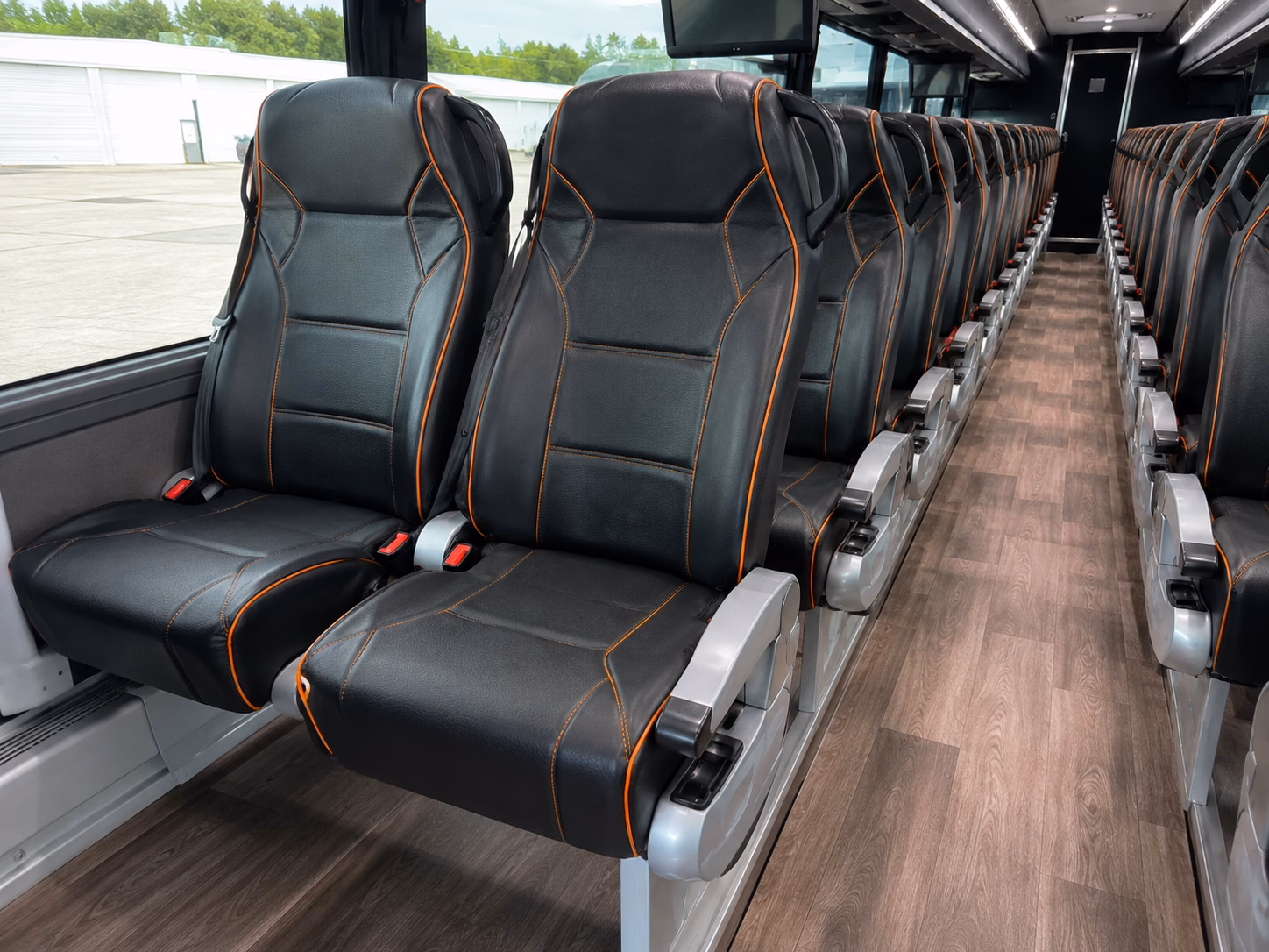rehearsal dinner buses and full wedding weekend transportation packages